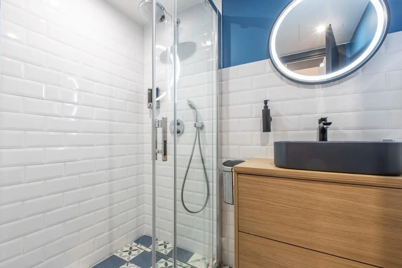 Lb Vacation Rentals I Cannes Center, Renovated Apartment With Balcony, Ideal For Holidays Or Congress! Frankrike