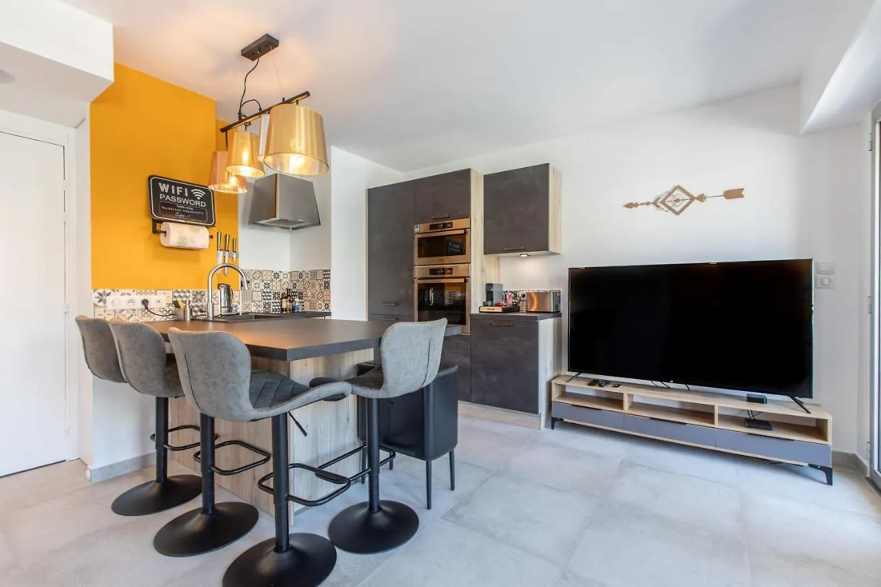 Lb Vacation Rentals I Cannes Center, Renovated Apartment With Balcony, Ideal For Holidays Or Congress! 0*,
