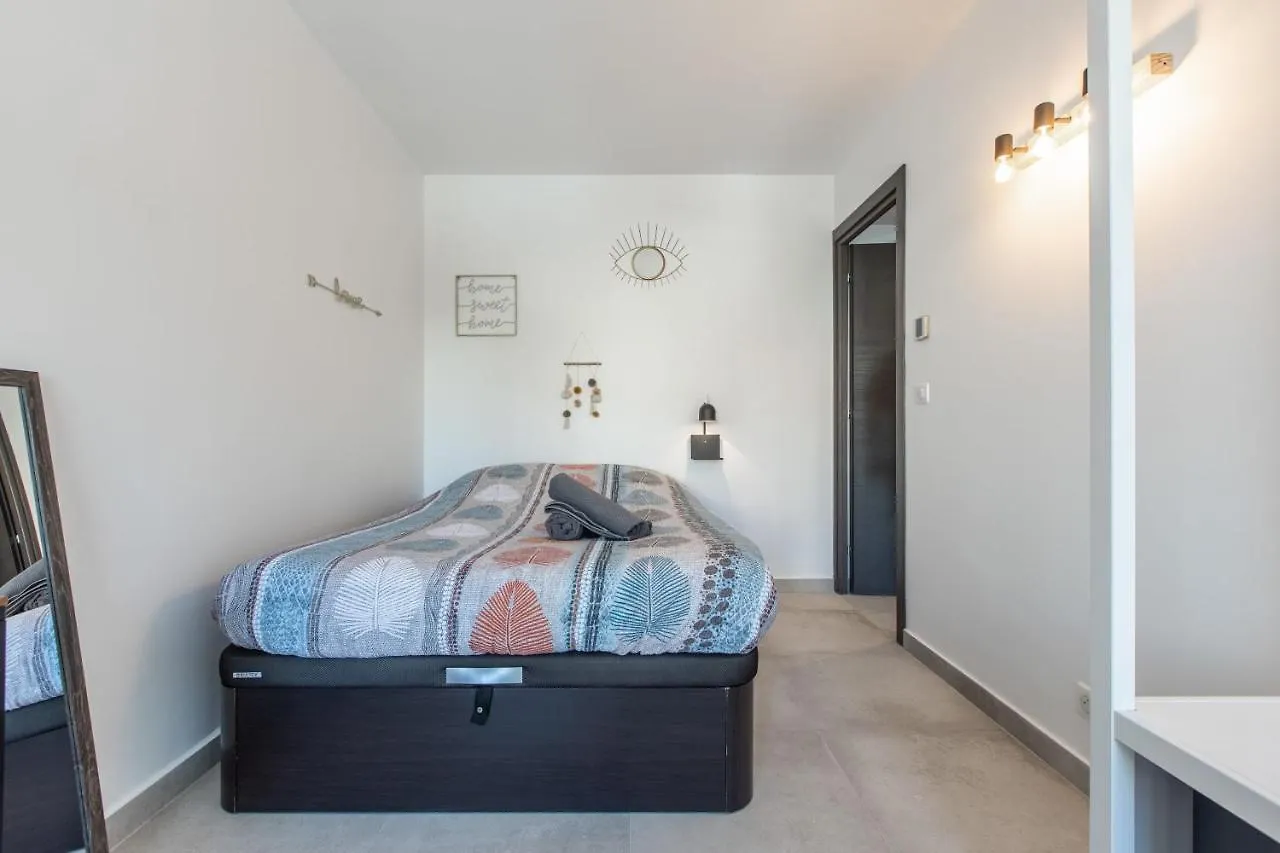 Lb Vacation Rentals I Cannes Center, Renovated Apartment With Balcony, Ideal For Holidays Or Congress!